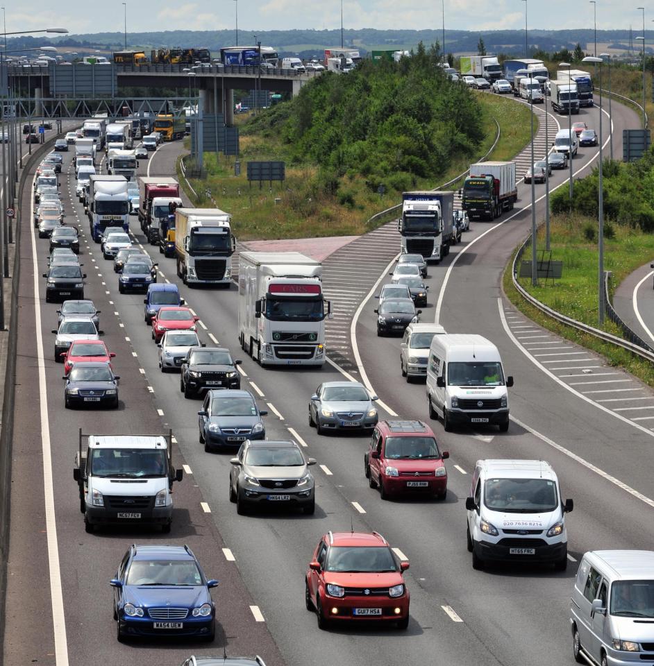  The Government will tell councils they have to clean up air quality along 81 of the dirtiest roads in the UK in the plans