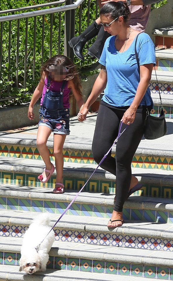  The model was taking her daughters and dog out for a trip to a nearby shopping centre