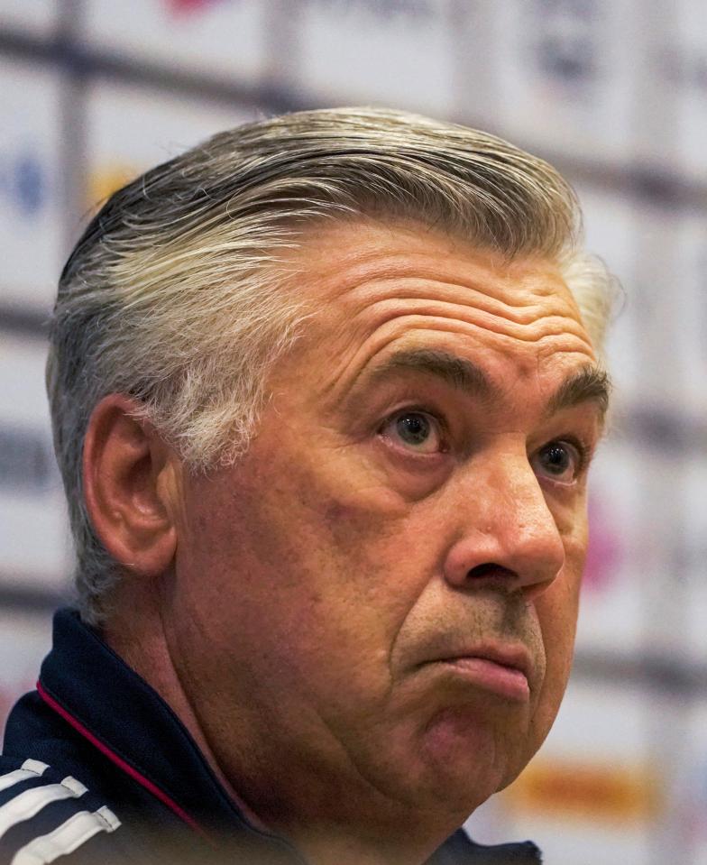  Bayern boss Carlo Ancelotti swoops in on Goretzka