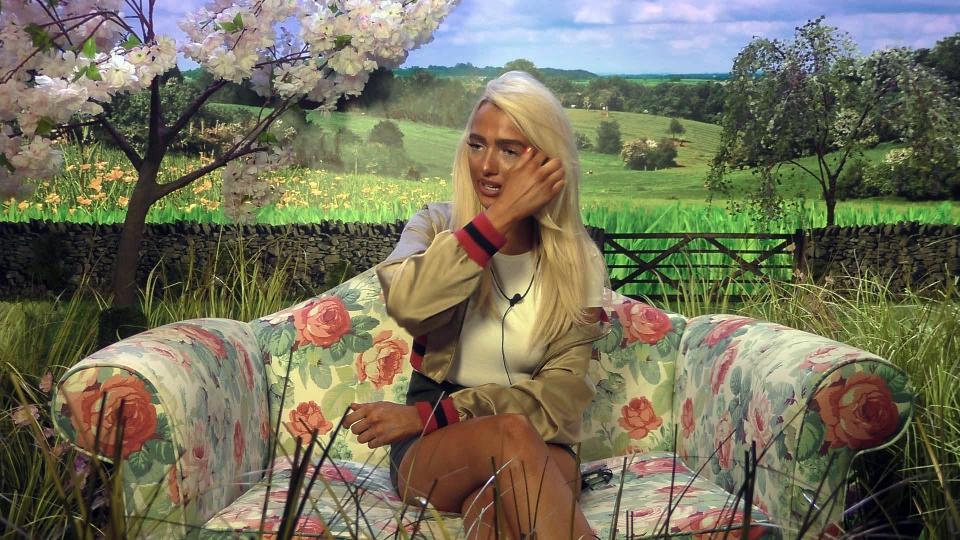  Isabelle got teary as she chatted in the Diary Room