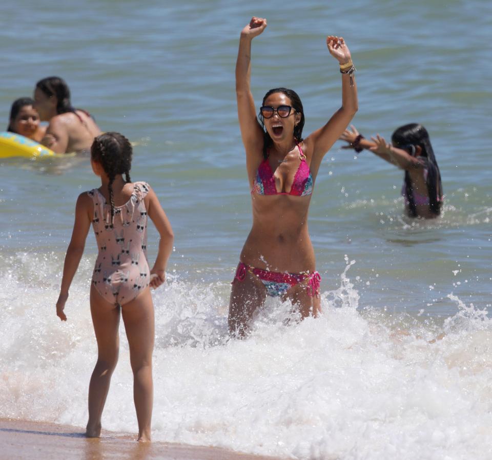  Myleene was frolicking in the surf