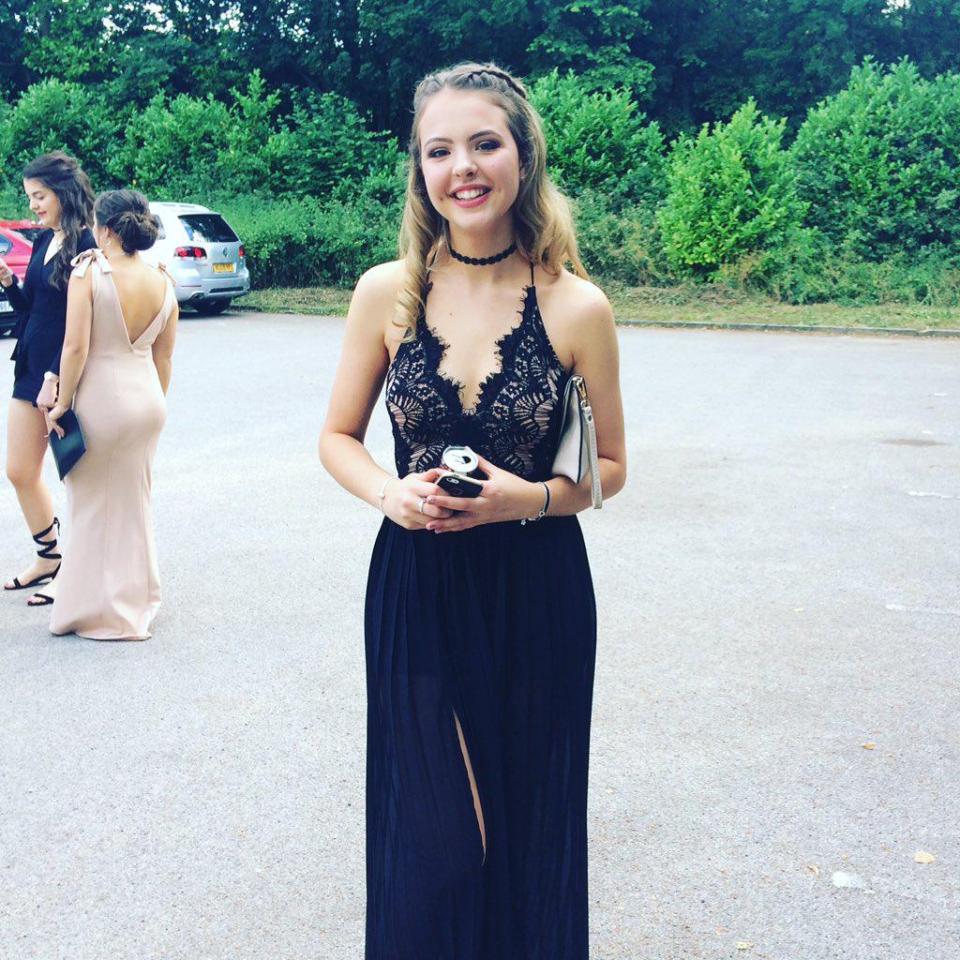  Ella, 18, wore a Rare London dress to her prom - but her mum is still out of pocket after returning their first order