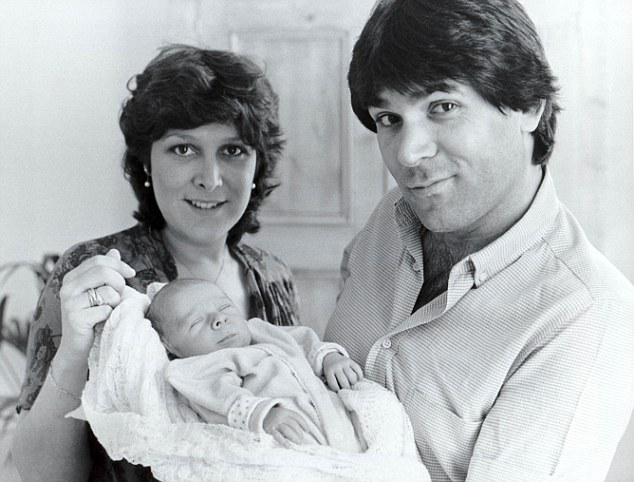  Lynda with her sons' father Nunzio Peluso