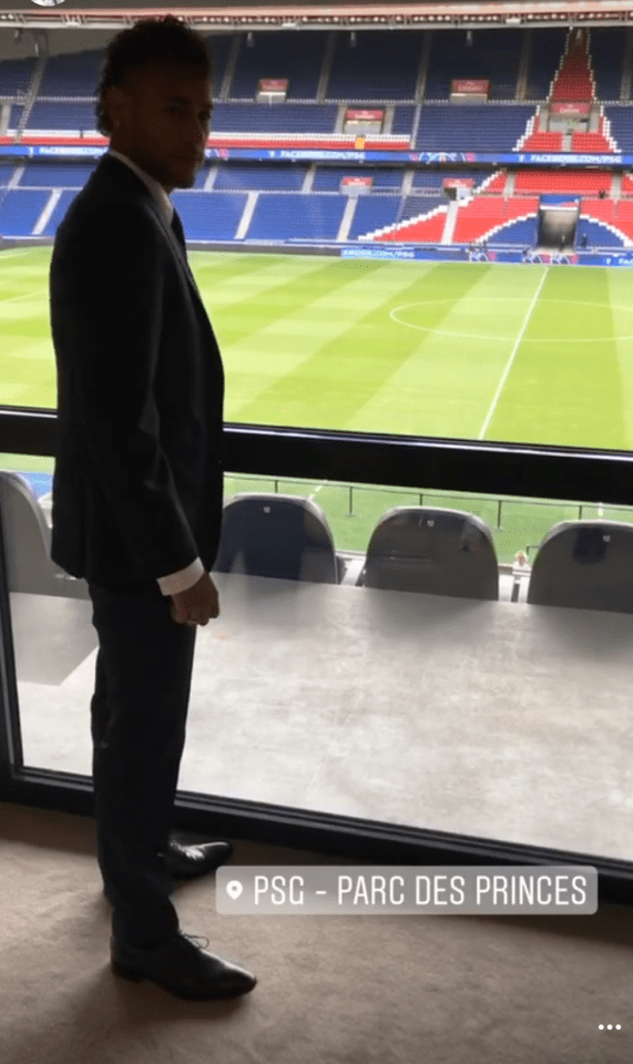 Neymar has been looking around Parc des Princes