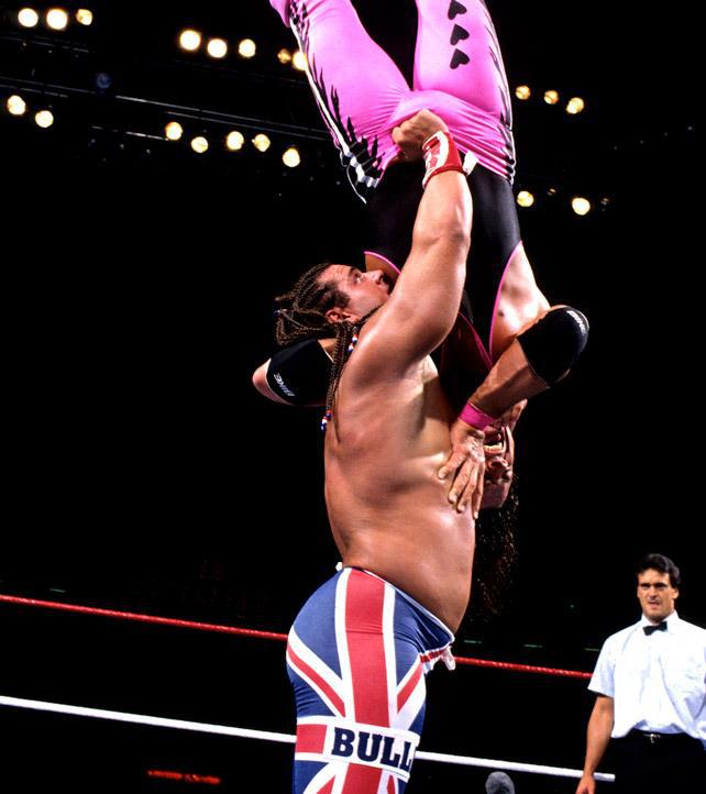  The British Bulldog took on Hitman Bret Hard at the 1992 SummerSlam