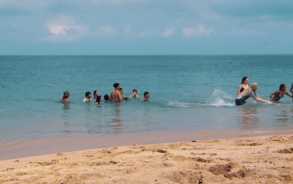  His fellow Islanders rushed to get him out of the water