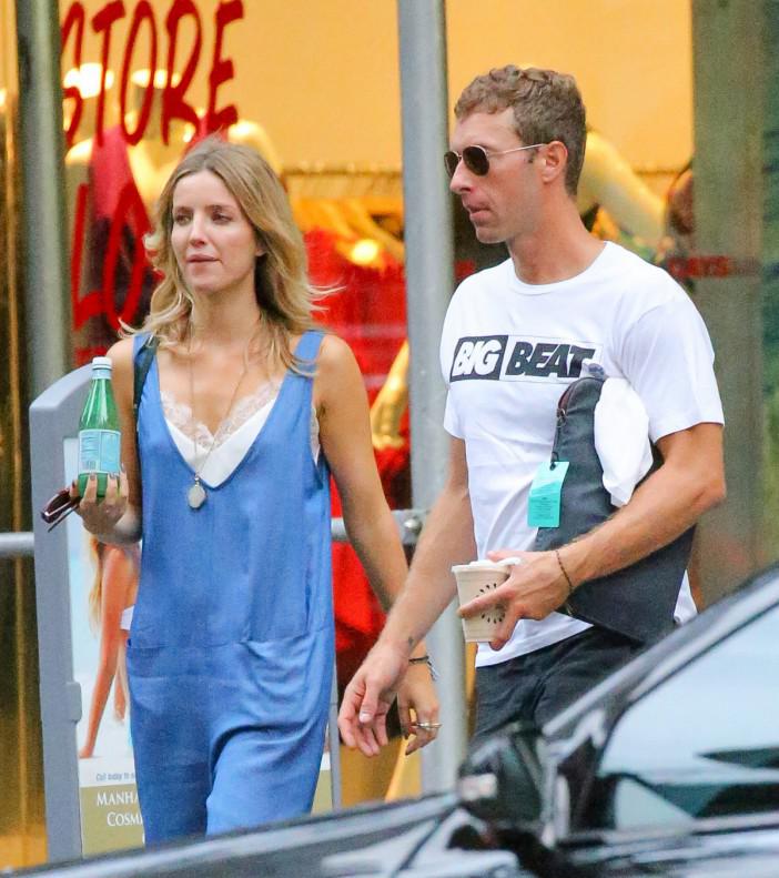  Chris Martin has rekindled his romance with actress Annabelle Wallis after the pair split in June