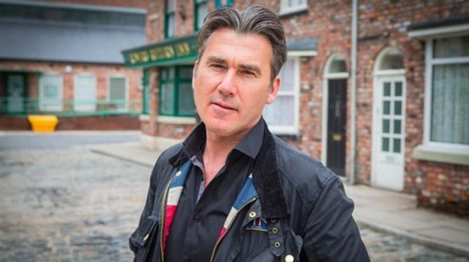  Ian is making his return to Corrie