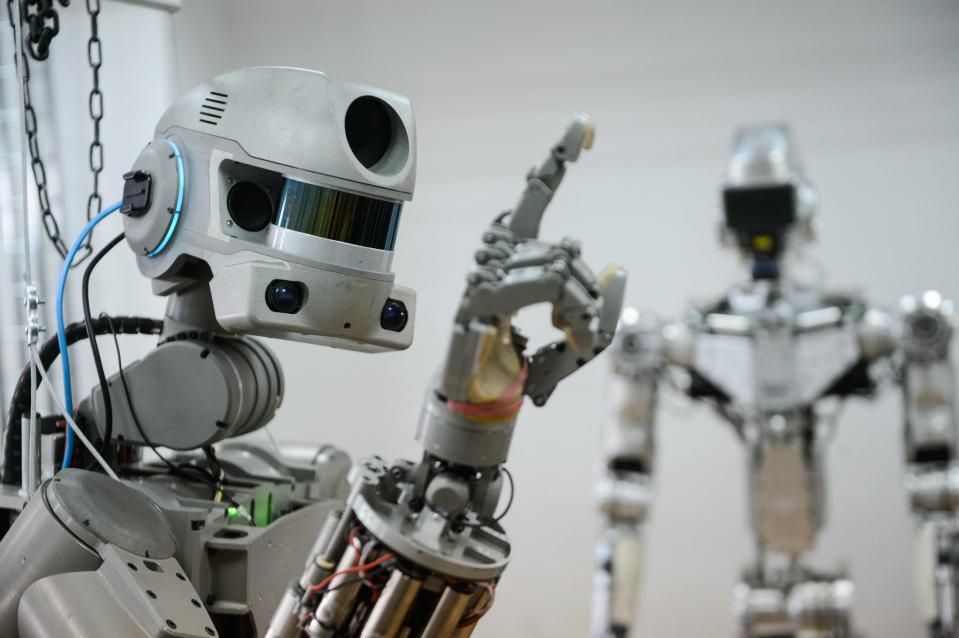  Channel 4 is set to launch a new TV show which will see robots helping to sort out family tiffs