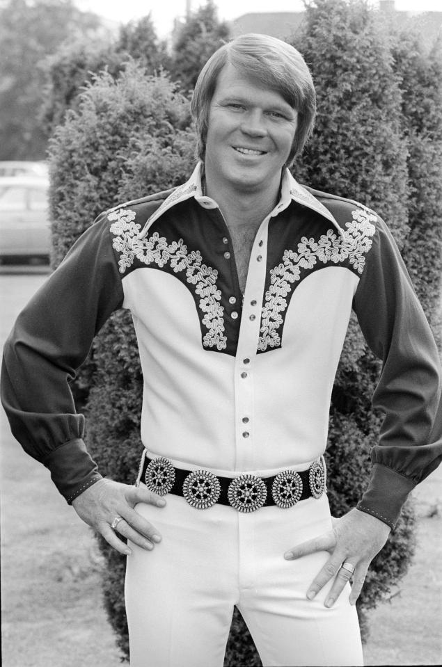  Glen in his finery on set of his TV show in 1973