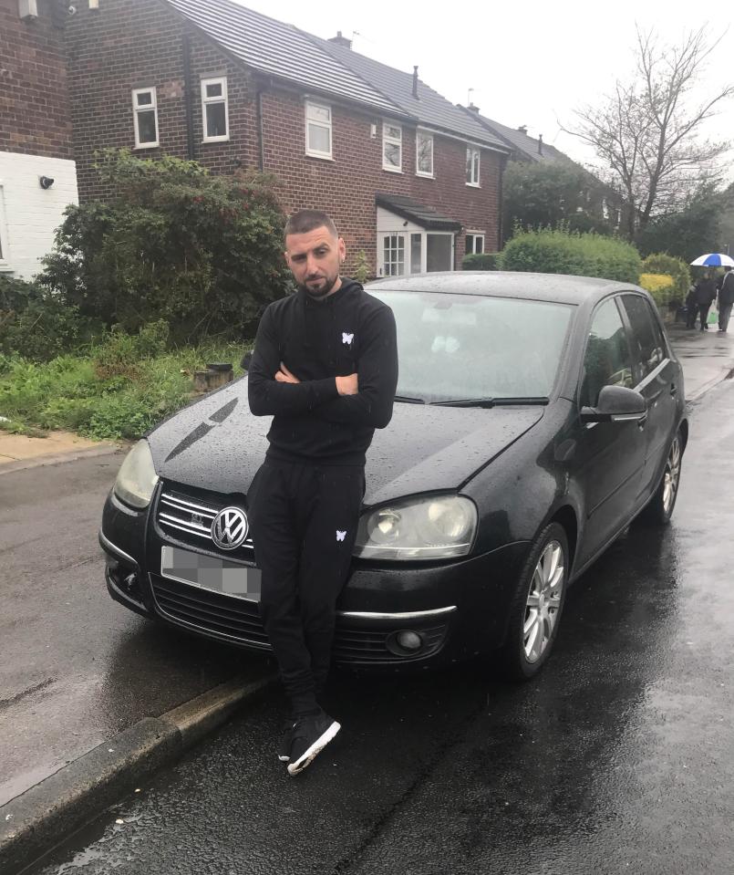  Salesman Christopher Mills says a mechanic refused to fix his car because it was raining