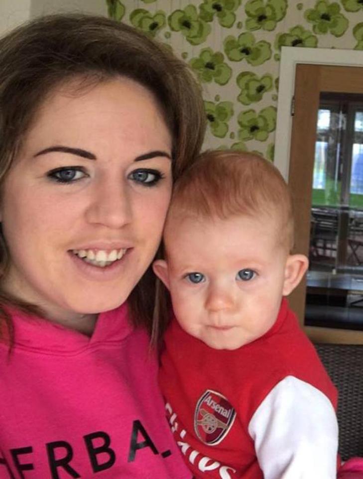 Kirsty with her daughter Lexi, aged just over a year old, in October 2016, prior her hair dye disaster