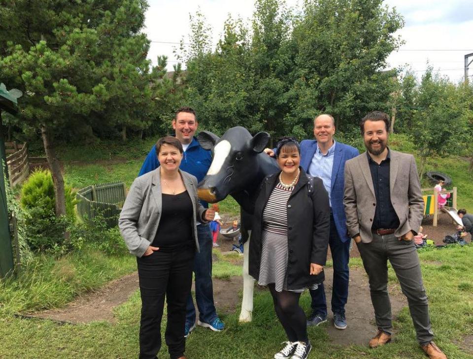  She posed for the pic while on a visit to a city farm