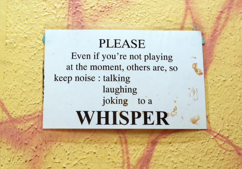 A note for swingers to be quiet while not participating at the club