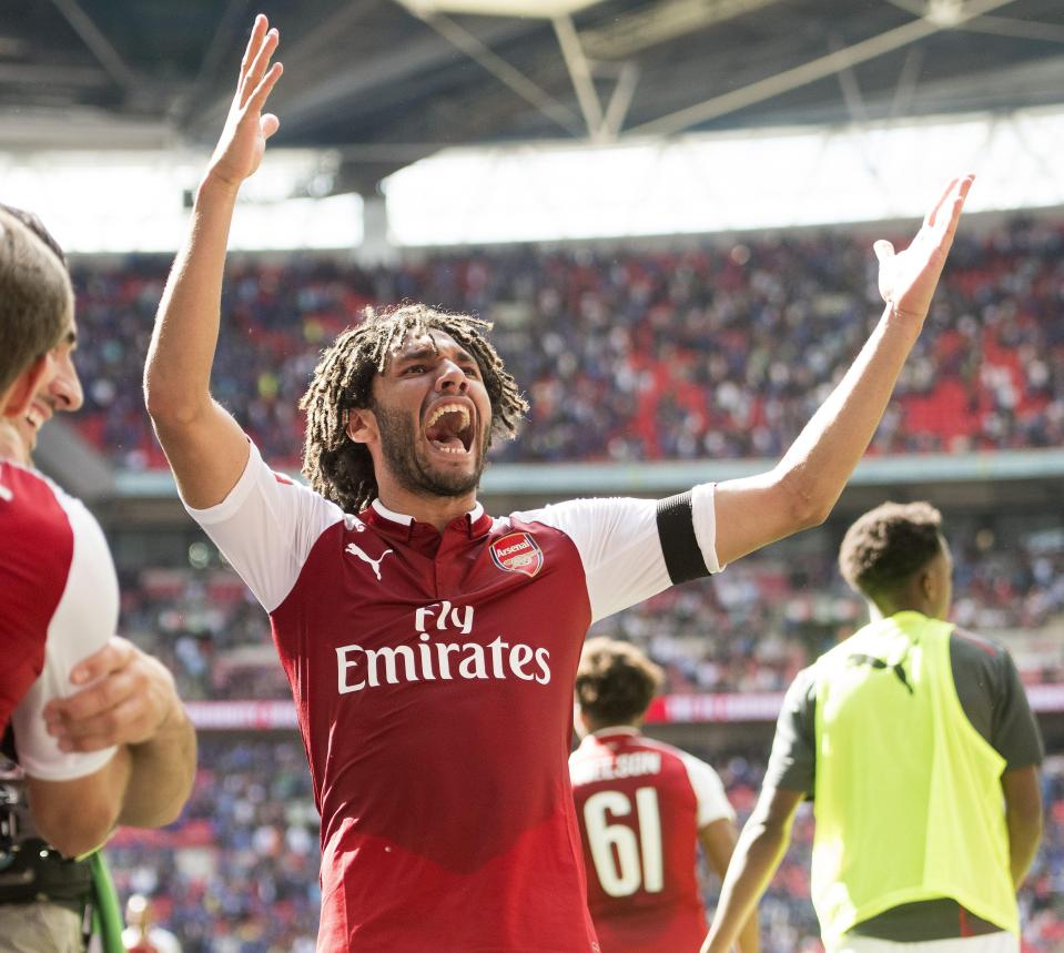 Elneny celebrates Arsenal's win at Wembley