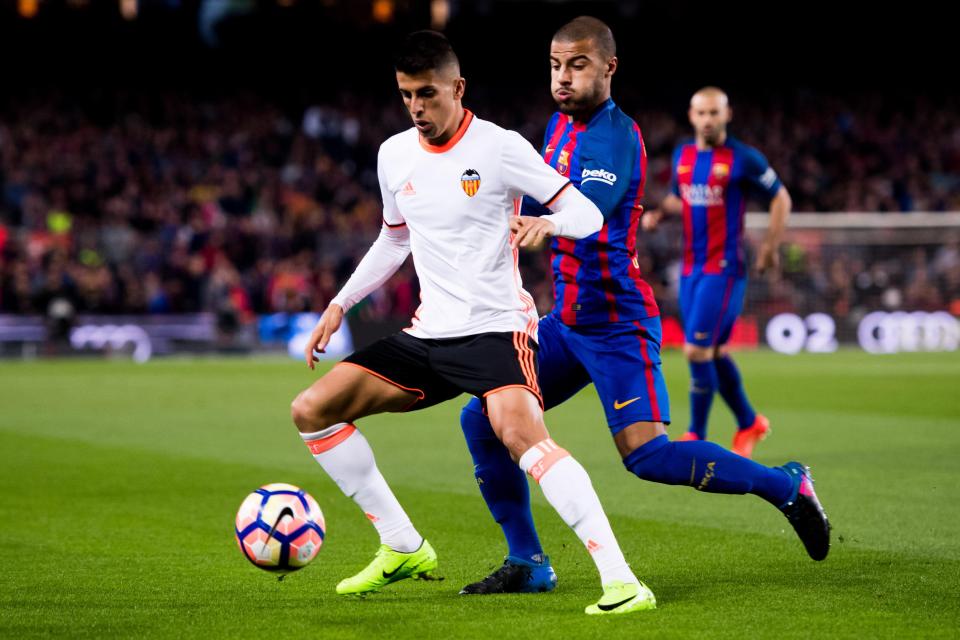 Valencia star Joao Cancelo has agreed to join Inter Milan on loan