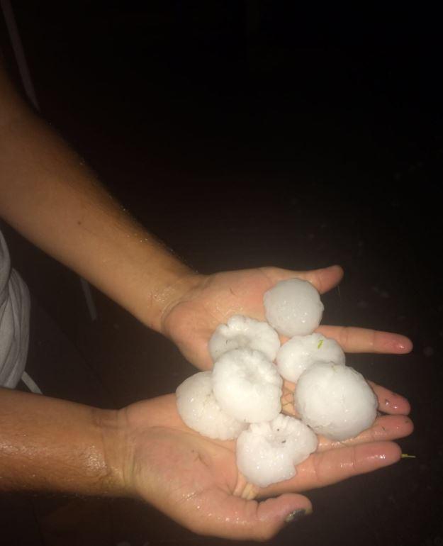 Egg-sized hailstones smashed car windshields in Navarre, Spain