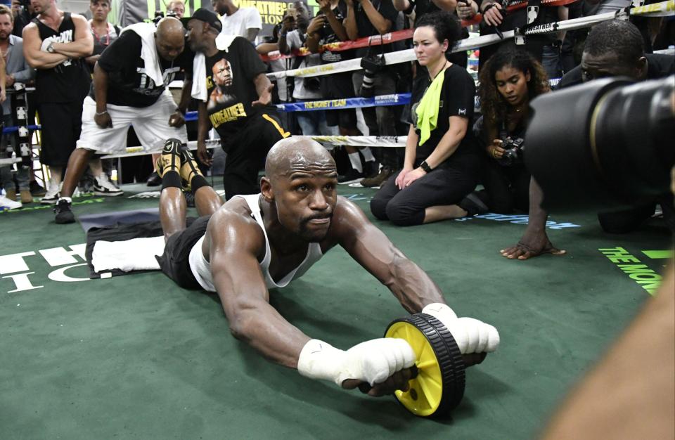  Mayweather puts the work in during an open training session in Las Vegas