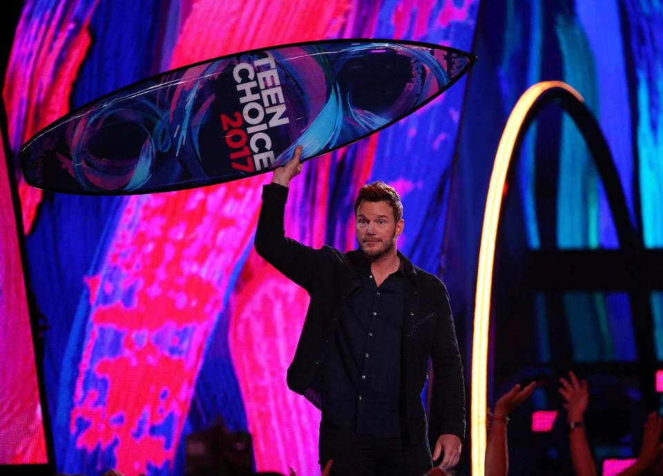  Chris won two awards at the Teen Choice Awards