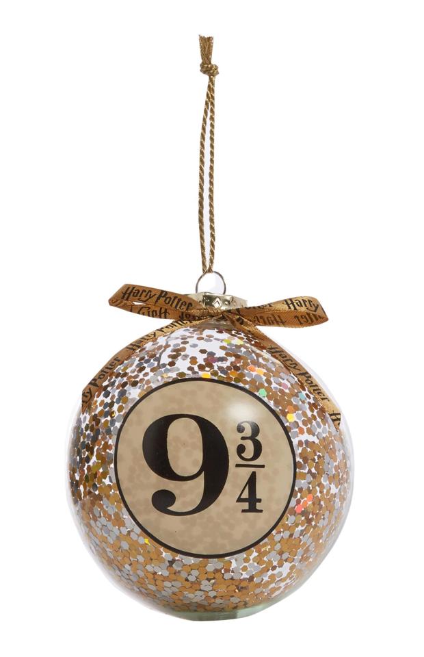  Get your hands on these sparkling gold 9 3/4 baubles, which cost £5 from Primark - also part of their Christmas range