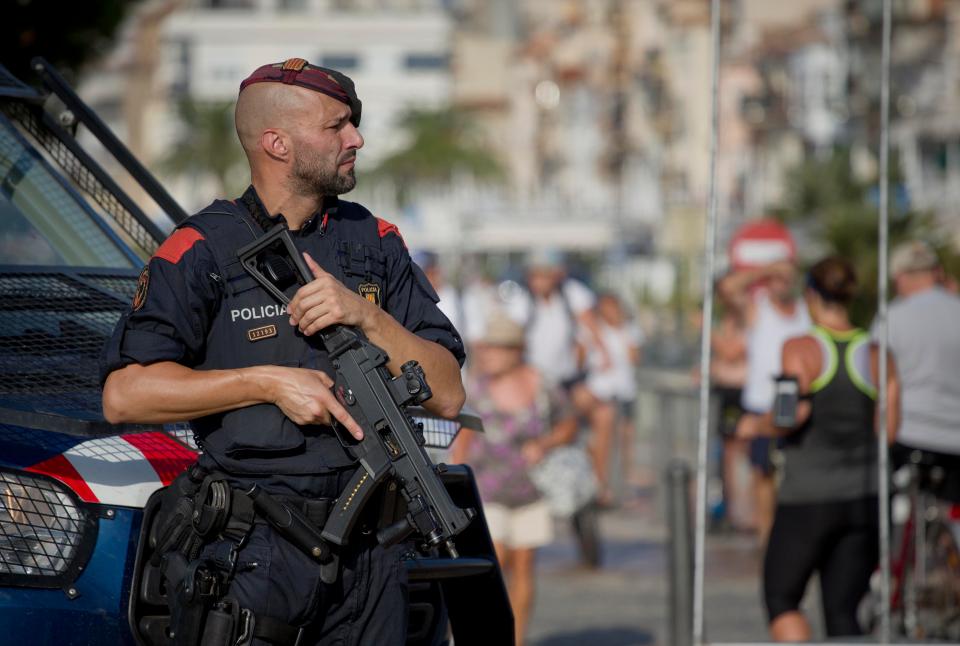  Police on duty in Cambrils today after last night's attack