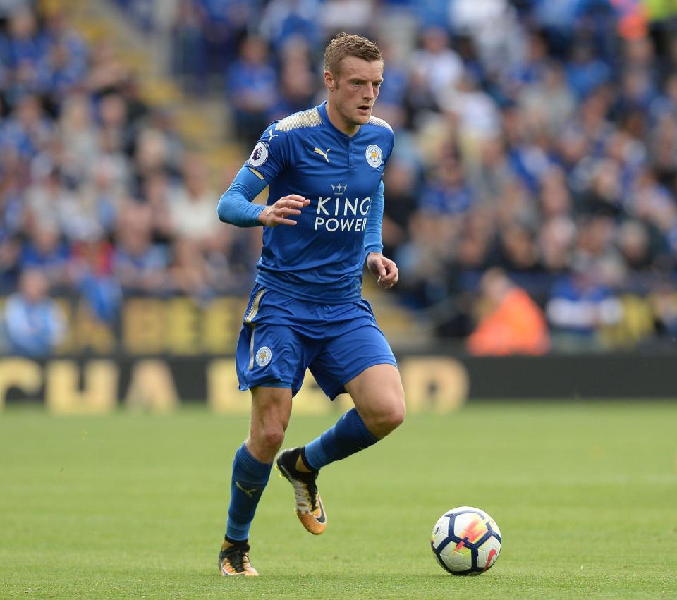  Jamie Vardy signed a new £100,000-a-week contract with Leicester last year