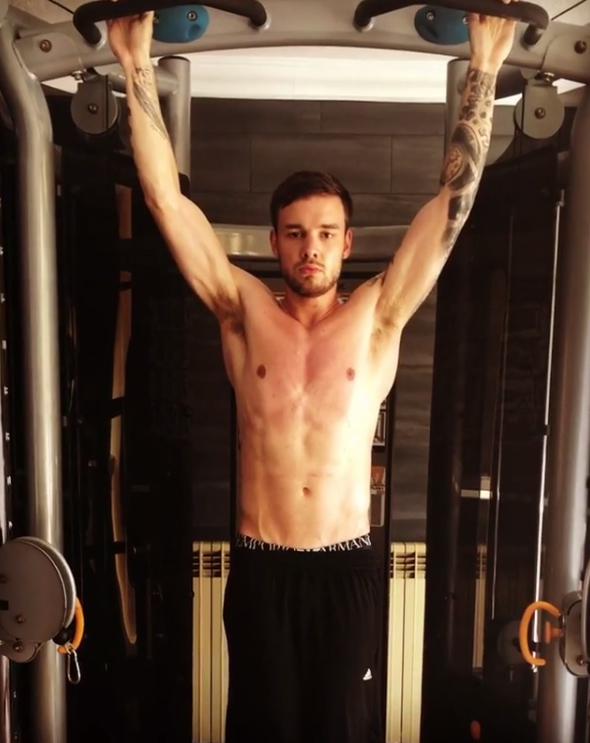  Liam Payne flexed his muscles in his latest Instagram post