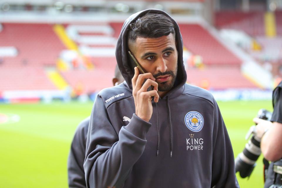  Riyad Mahrez is set to stay at Leicester for another season