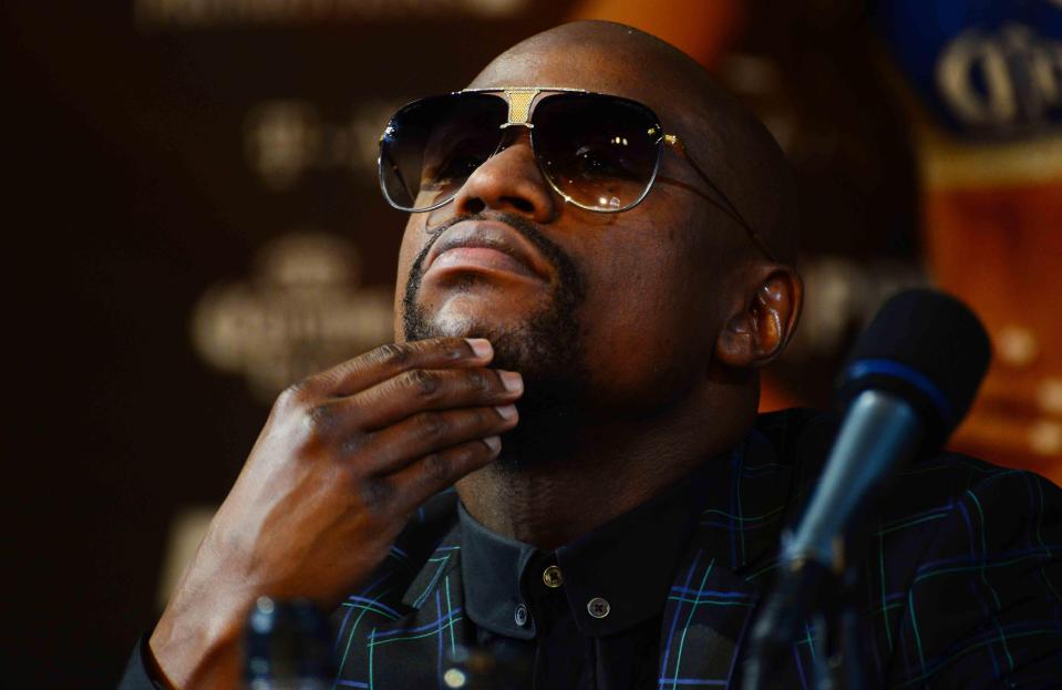 Many experts are predicting a win for the more experienced Mayweather