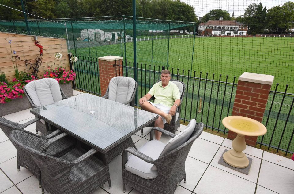  A row has erupted between resident David Elliott and the Darlington Cricket Club over the practice nets