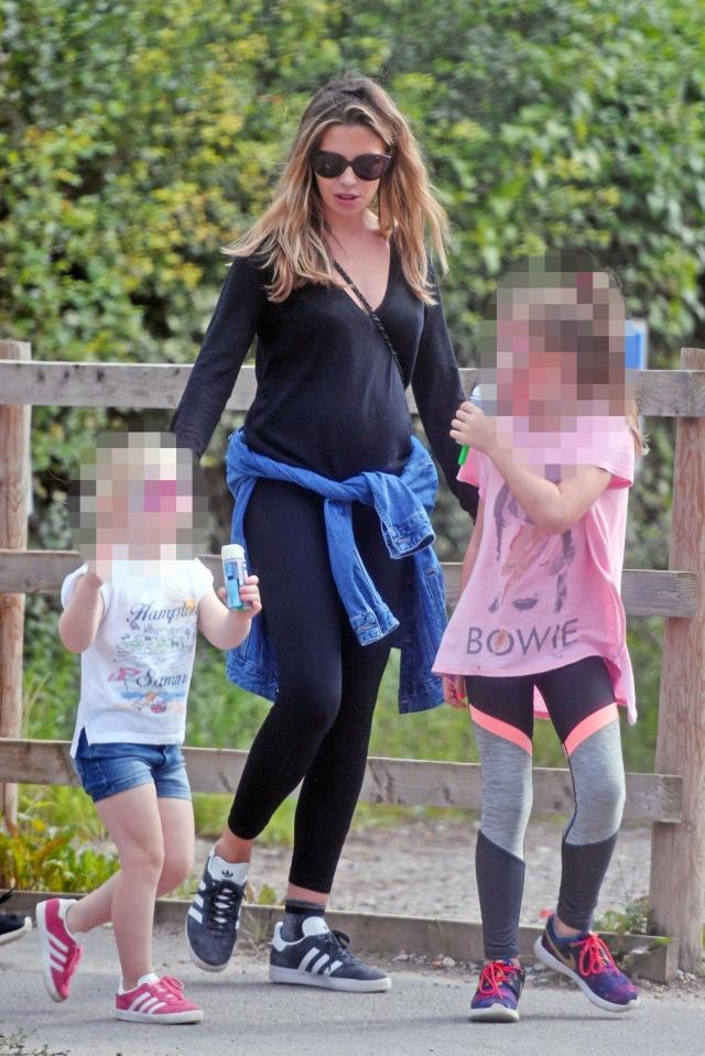  Abbey and her children had a family day at a farm in Surrey