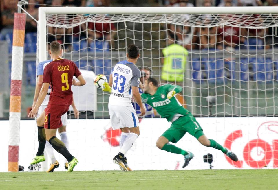  Edin Dzeko deservedly puts Roma ahead during dominant first half