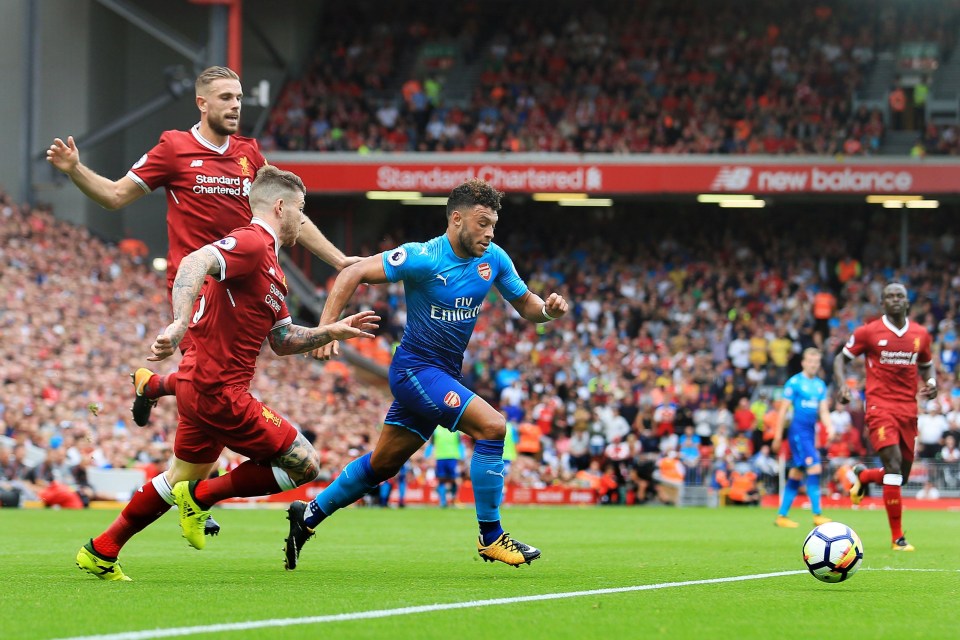 Alex Oxlade-Chamberlain is edging closer to a £40million move to Chelsea