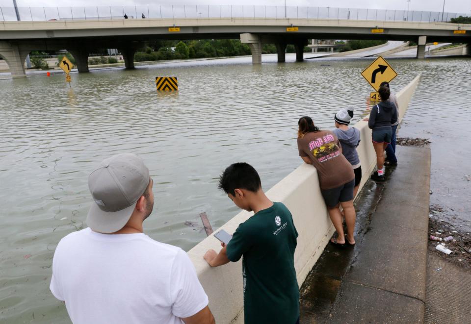  Headline The Latest: Houston officials: Hunker down, stay off roads Author Dateline HOUSTON BodyWords: 255 HOUSTON (AP) The Latest on Tropical Storm Harvey (all times local): 3:38 a.m. Houston officials continue to urge people to shelter in place and stay off flooded roadways