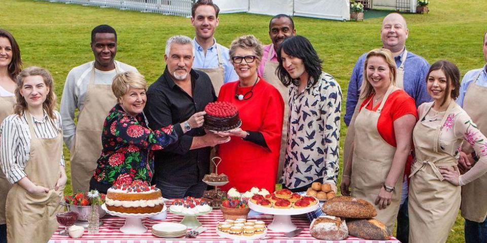  Paul with Prue Leith, Sandi Toksvig, Noel Fielding and the bakers