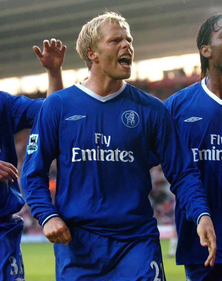 Chelsea legend Eidur Gudjohnsen has retired from football