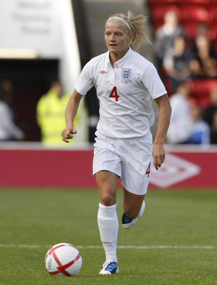 Katie Chapman has earned 94 caps for England, dating back to 2000