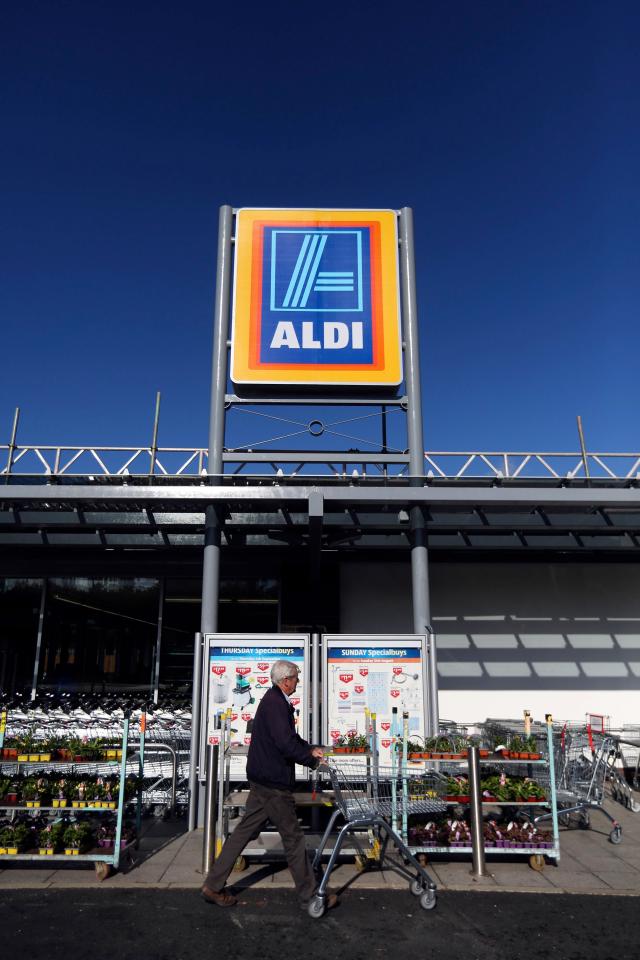  Nearly £1 in £8 of supermarket spending is at Aldi and Lidl