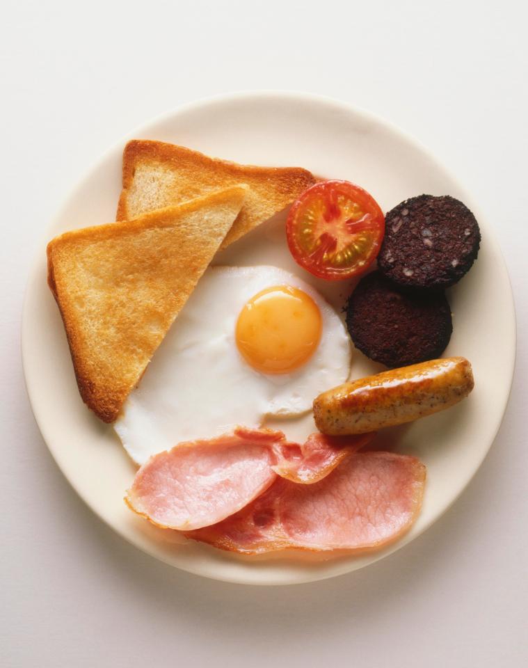  Women are recommended to have no more than 20g of saturated fat a day while men shouldn't exceed 30g