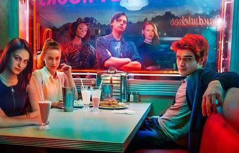  The kids of Riverdale will be back for season two