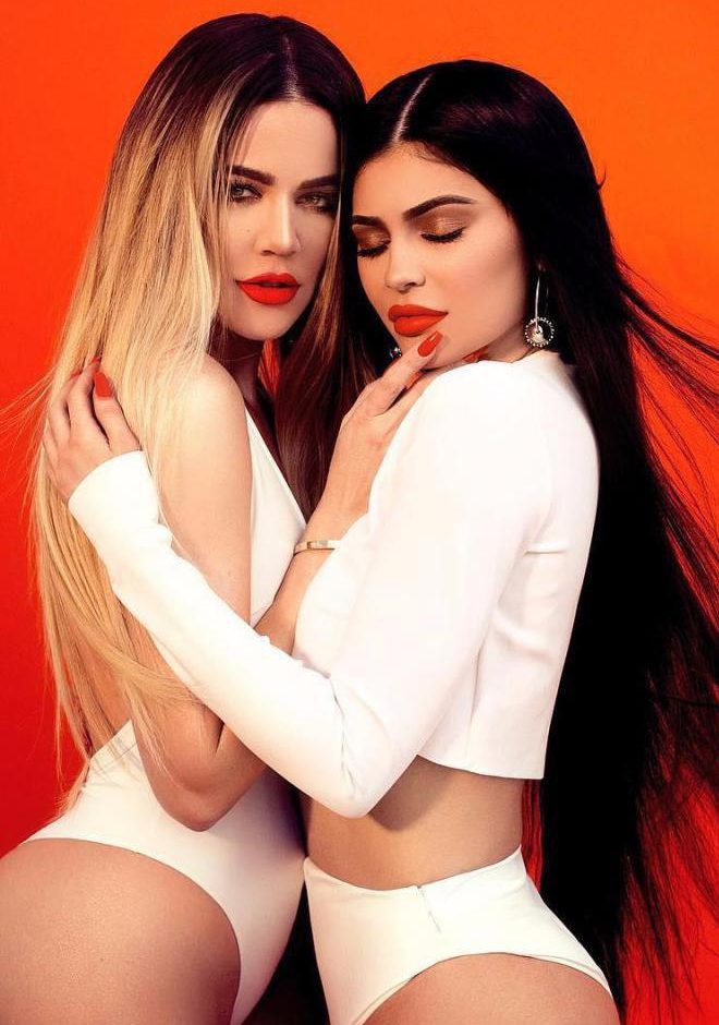  Kylie and Khloe have been known to pose in racy fashion shoots together