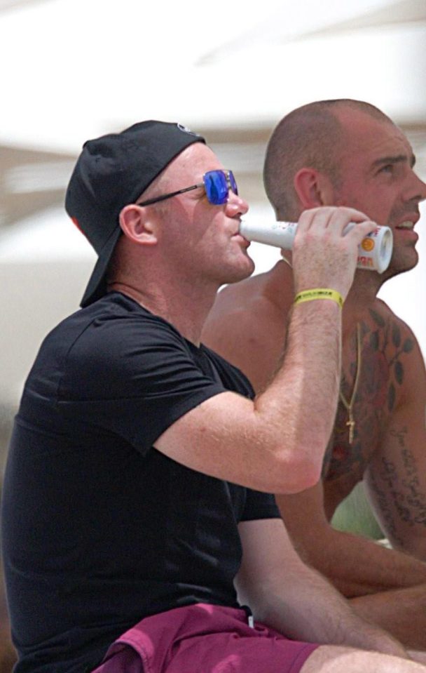  Coleen wants Wayne Rooney to cut down on his boozing