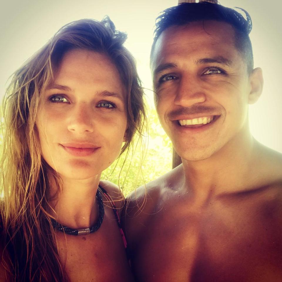  Alexis Sanchez has been told to dump his girlfriend Mayte Rodriguez