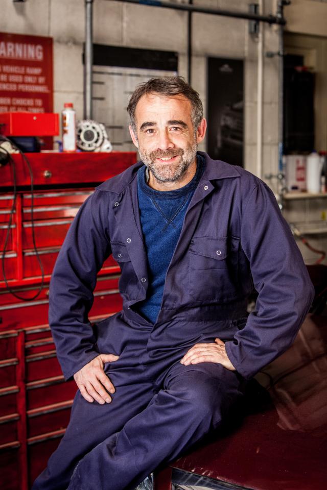  Coronation Street actor Michael Le Vell has been offered a new 12-month contract on the soap