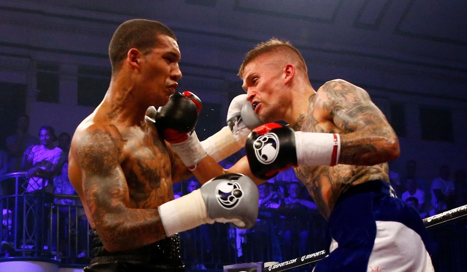 It was a total slugfest in the opening round as fans were treated to a spectacle at York Hall