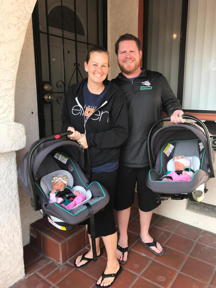  Maggie and Danny return home with their twin daughters