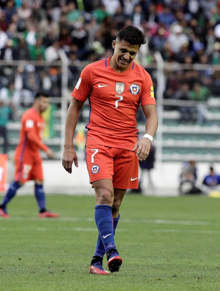  Alexis Sanchez has taken to social media to hit back at his critics