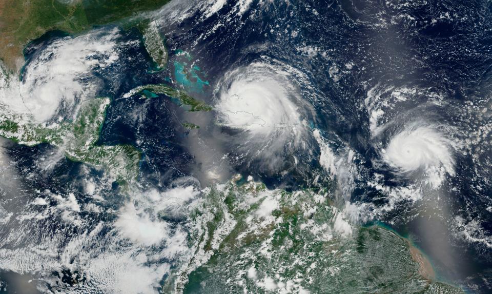  Hurricane Irma (centre) sandwiched in between Hurricane Jose (right) and Hurricane Katia (left in the Gulf of Mexico)