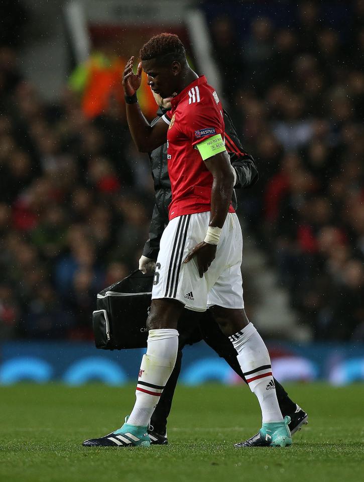  Paul Pogba is forced to come off and may face lengthy spell on sidelines