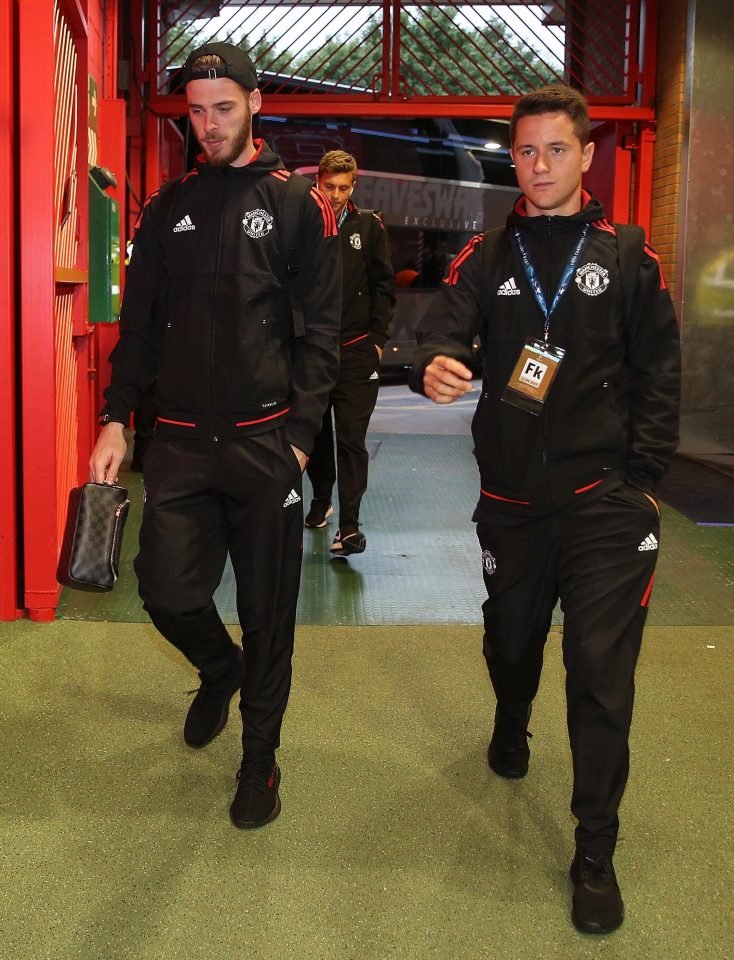  De Gea arrives ahead of the Champions League match against FC Basel with Herrera